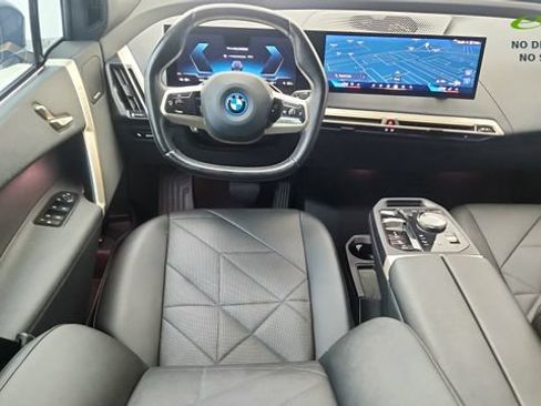 Used 2024 BMW iX xDrive50 w/ Sport Package AWD/4WD image 38