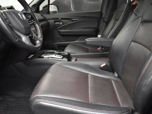 Used 2020 Honda Pilot Black Edition image 13