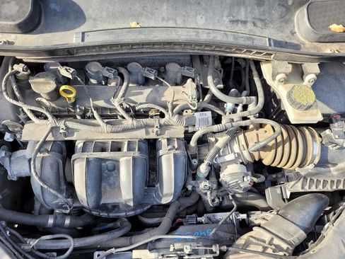 Used 2015 Ford Transit Connect Titanium FWD image 13
