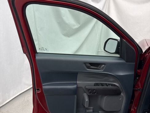 New 2026 Ford Maverick XLT w/ XLT Luxury Package image 12