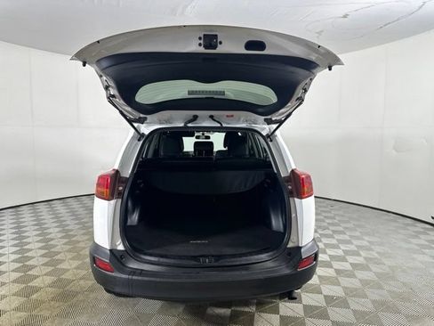 Used 2015 Toyota RAV4 XLE AWD/4WD image 9