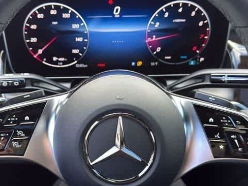 Certified 2026 Mercedes-Benz GLC 300 4MATIC image 17