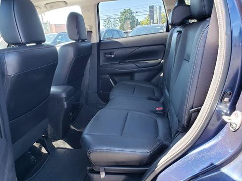 Used 2018 Mitsubishi Outlander GT AWD/4WD image 12