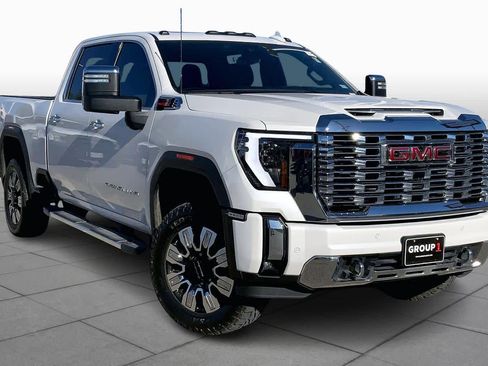 Used 2024 GMC Sierra 2500 Denali w/ Denali Reserve Package image 2