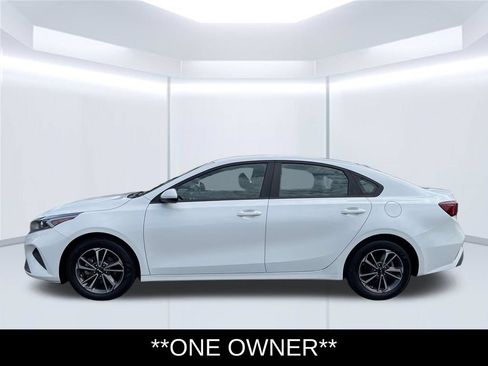 Used 2024 Kia Forte LXS FWD image 2