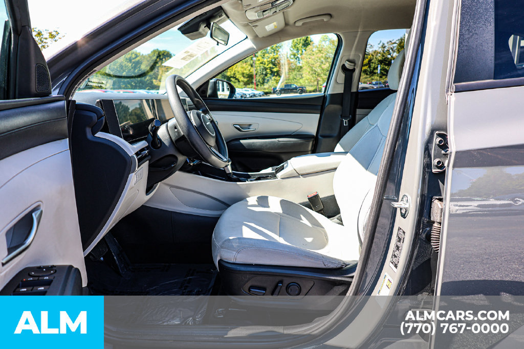 Used 2025 Hyundai Tucson SEL FWD image 17