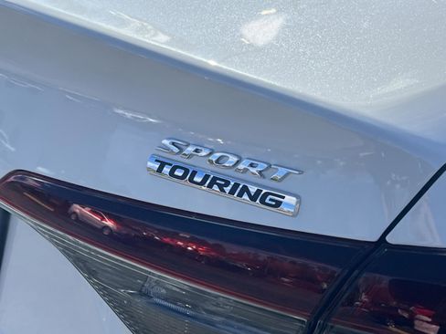 Certified 2025 Honda Civic FWD Hybrid Sedan image 10