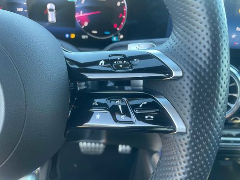 Certified 2025 Mercedes-Benz GLA 250 image 16