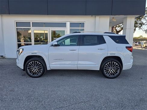 New 2026 GMC Terrain Denali w/ LPO, Floor Liner Package image 4