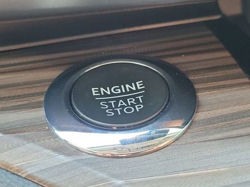 Certified 2022 Ford Explorer Limited w/ Equipment Group 301A AWD/4WD image 14