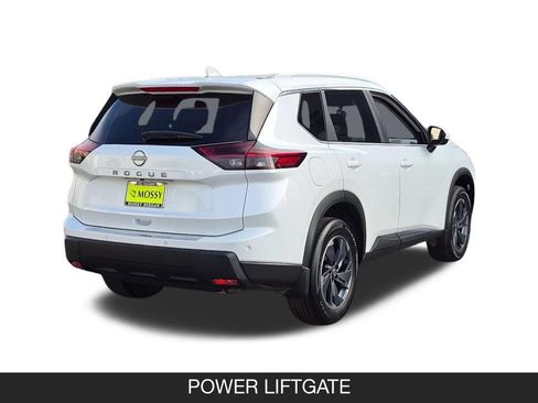 Certified 2025 Nissan Rogue SV w/ SV Premium Package FWD image 9