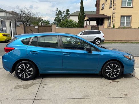 Used 2018 Subaru Impreza 2.0i AWD/4WD image 4