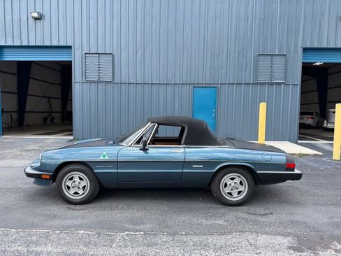 Used 1988 Alfa Romeo Spider Veloce RWD image 21