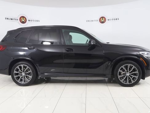 Used 2023 BMW X5 xDrive40i w/ M Sport Package image 2