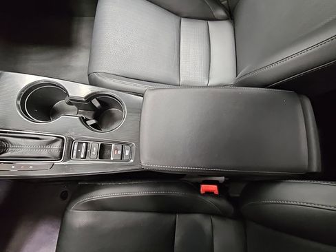 Used 2023 Honda Civic Touring image 22