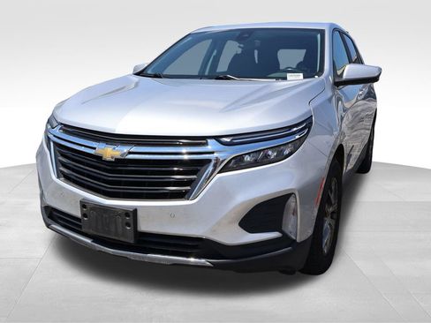 Used 2022 Chevrolet Equinox LT FWD image 2