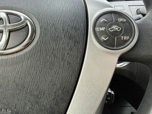 Used 2014 Toyota Prius Two image 26