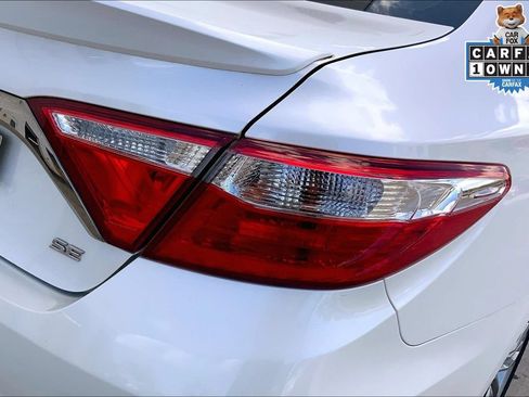 Used 2015 Toyota Camry SE FWD image 27