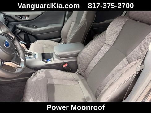 Used 2024 Subaru Outback Premium AWD/4WD image 13