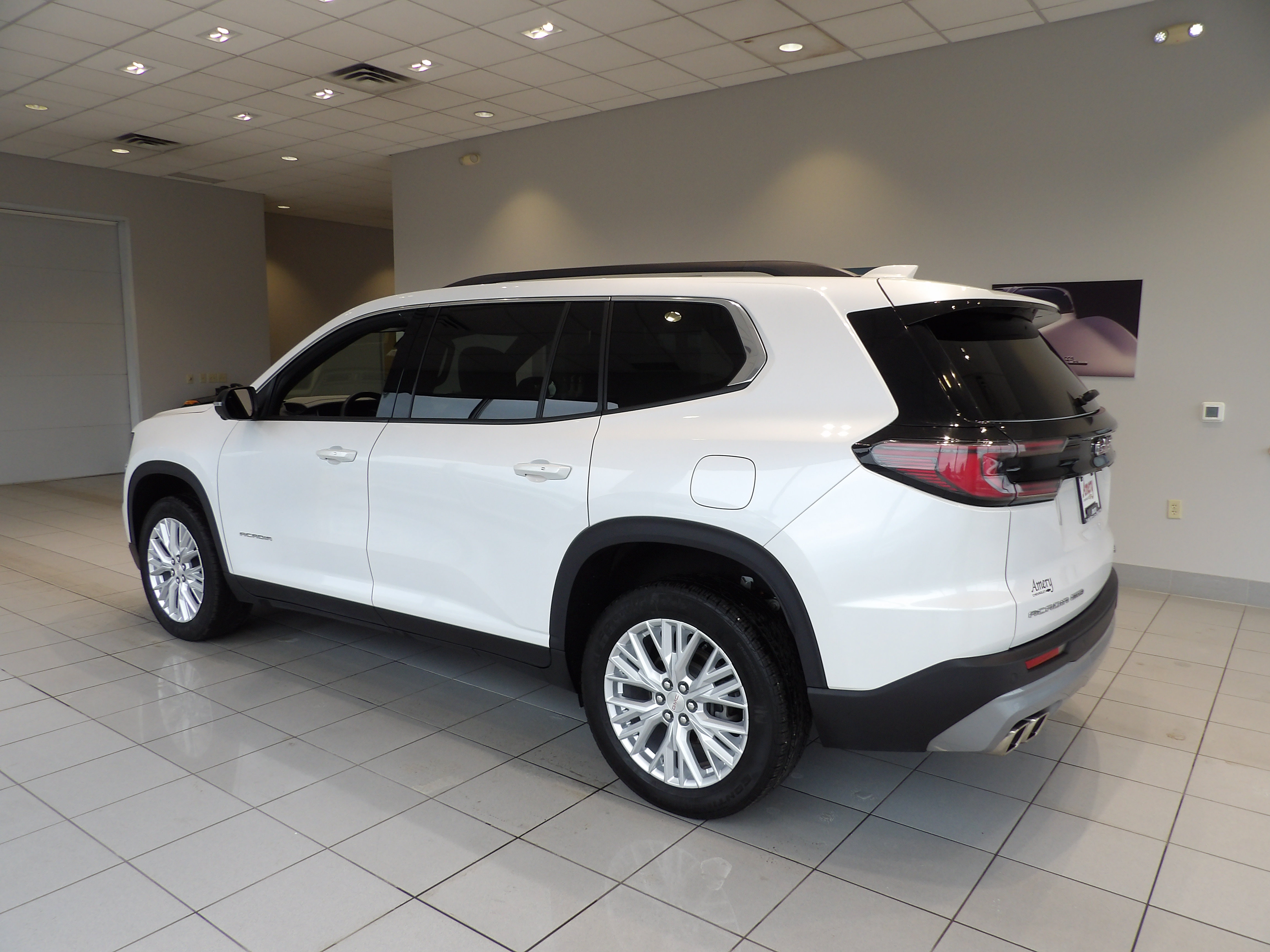 Used 2024 GMC Acadia Elevation w/ Luxury Package AWD/4WD image 6