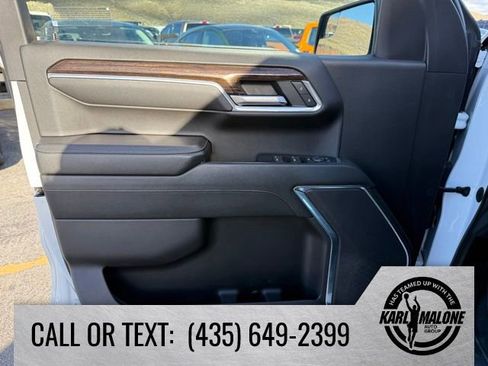 Used 2023 GMC Sierra 1500 SLE AWD/4WD image 14