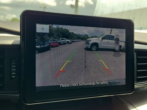 Used 2023 Ford Explorer XLT RWD image 35