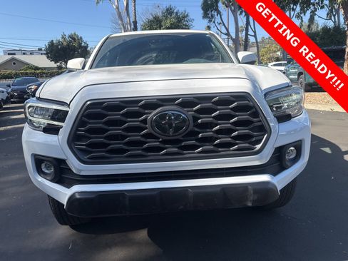 Certified 2023 Toyota Tacoma TRD Off-Road image 8