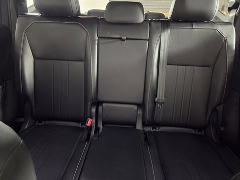 Used 2024 Volkswagen Tiguan SE R-Line FWD image 22