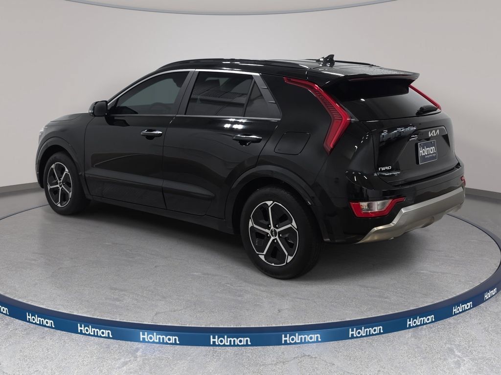 Used 2025 Kia Niro FWD image 8
