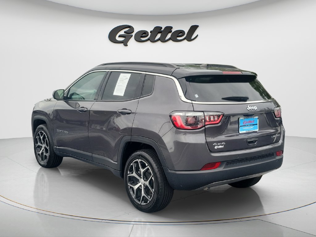 Used 2024 Jeep Compass Limited AWD/4WD image 7