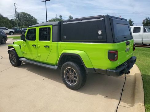 Used 2021 Jeep Gladiator Overland w/ Popular Equipment Package AWD/4WD image 3