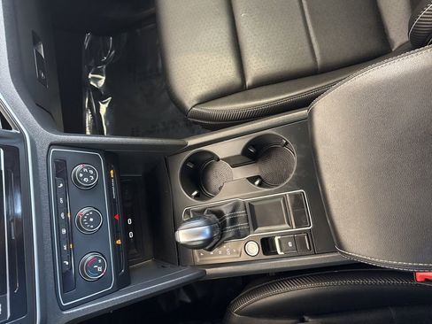 Certified 2023 Volkswagen Atlas Cross Sport SE FWD image 16