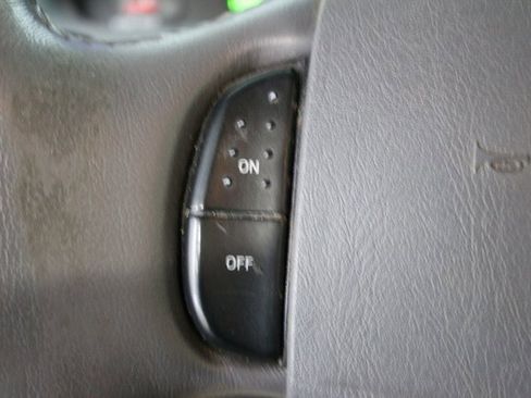 Used 2003 Ford F150 XLT image 12