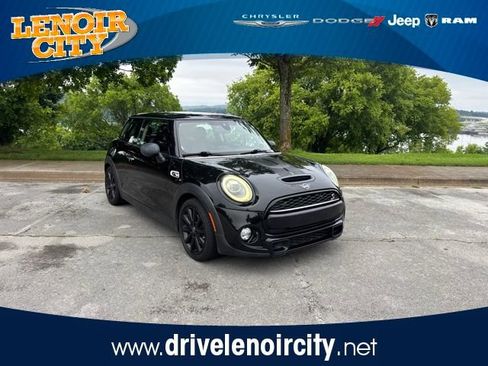 Used 2019 MINI Cooper S w/ Premium Package FWD image 1