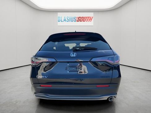 Used 2025 Honda HR-V Sport image 4