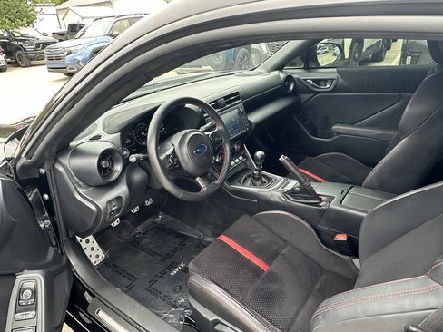 Used 2024 Subaru BRZ Limited RWD image 4