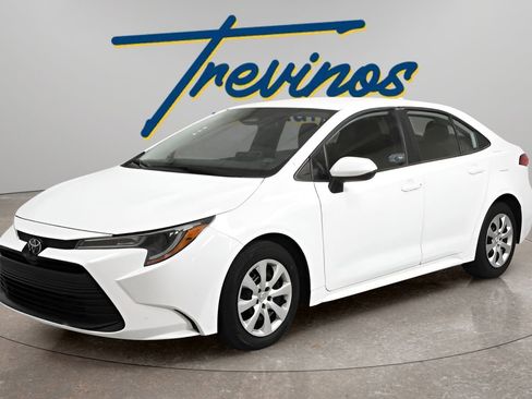 Used 2024 Toyota Corolla LE image 8