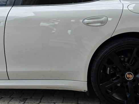 Used 2015 Porsche Panamera S w/ Premium Package image 37