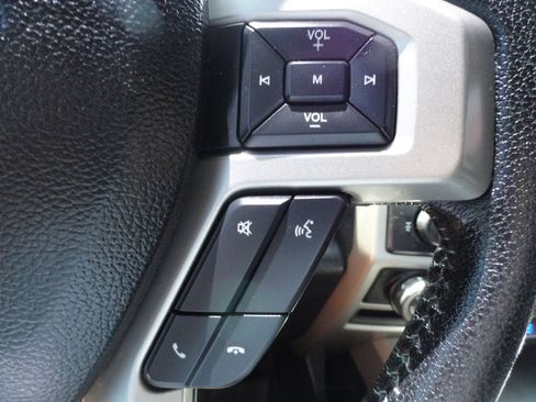 Used 2016 Ford F150 Lariat w/ Equipment Group 502A Luxury AWD/4WD image 28