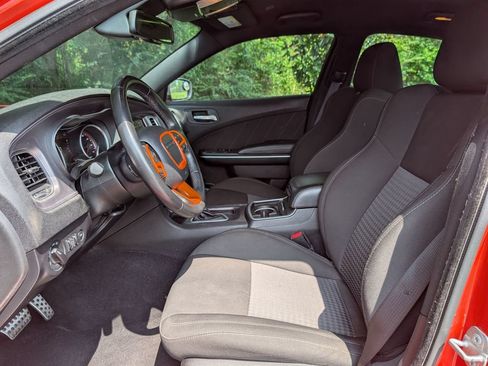 Used 2023 Dodge Charger GT w/ Technology Group RWD image 15