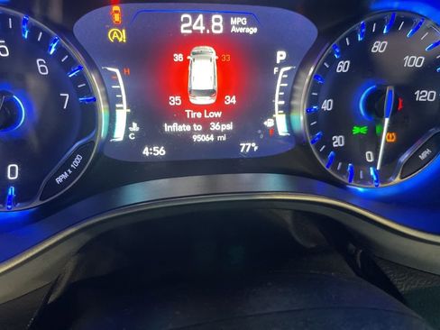 Used 2020 Chrysler Pacifica Touring-L Plus image 6