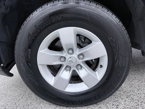Used 2019 RAM 1500 Express AWD/4WD image 13