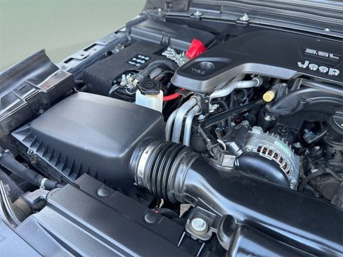 Used 2019 Jeep Wrangler Sport image 26