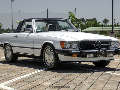 Used 1988 Mercedes-Benz 560 SL image 18