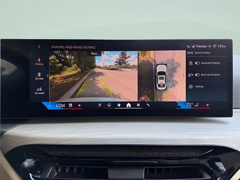 New 2026 BMW 330i Sedan w/ M Sport Package RWD image 15