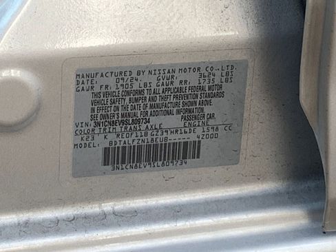 Used 2025 Nissan Versa SV image 10