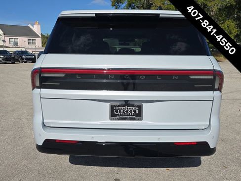 New 2026 Lincoln Navigator L Reserve image 4