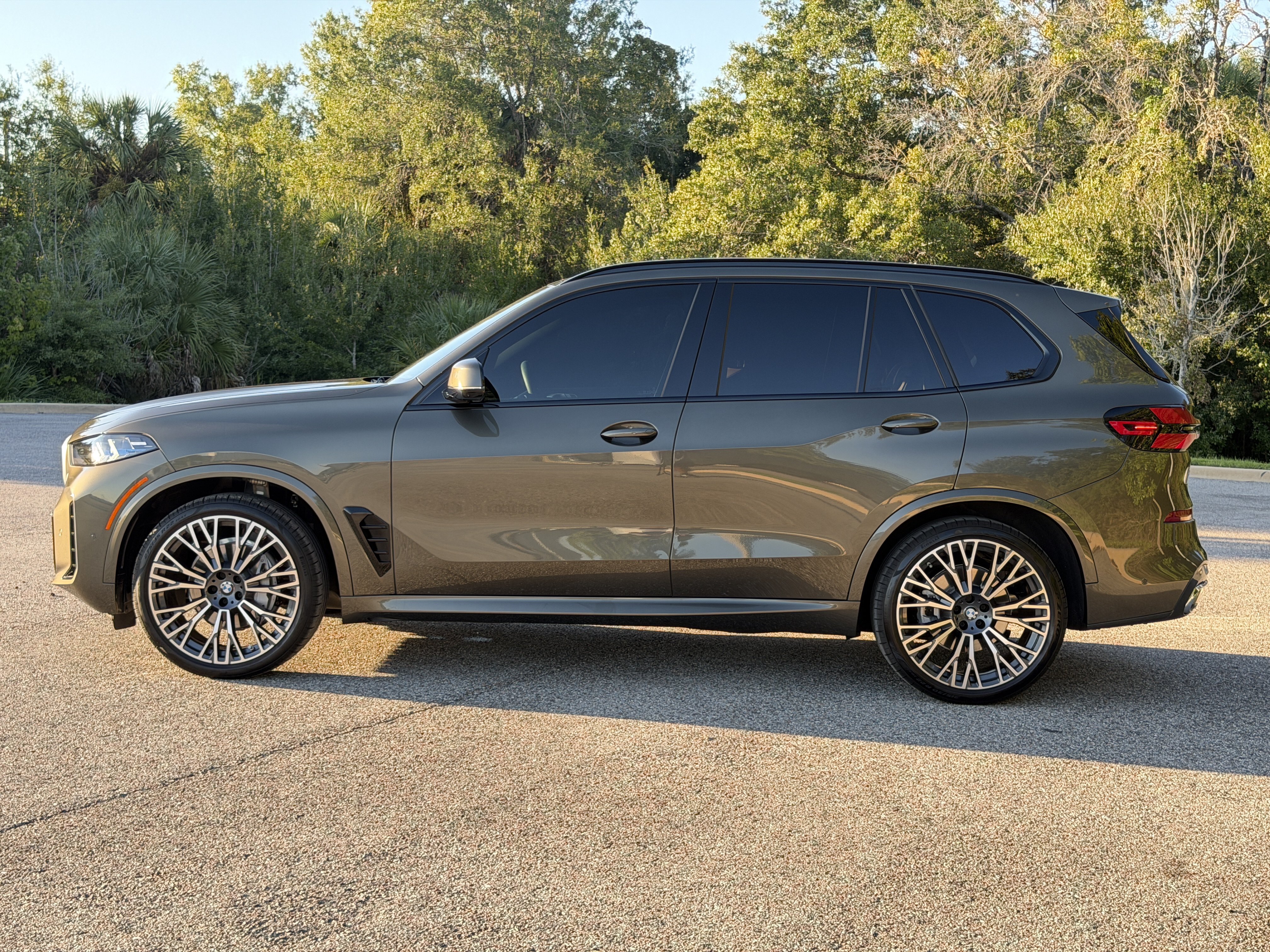 Used 2026 BMW X5 xDrive40i AWD/4WD image 4