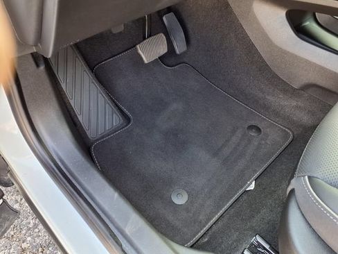Used 2023 Buick Envision Essence FWD image 48