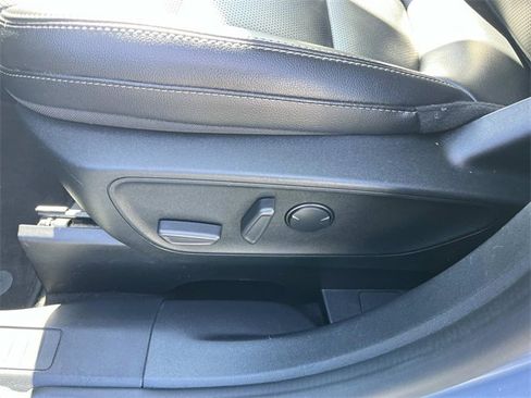 Used 2022 Ford Escape SEL w/ Technology Package image 28